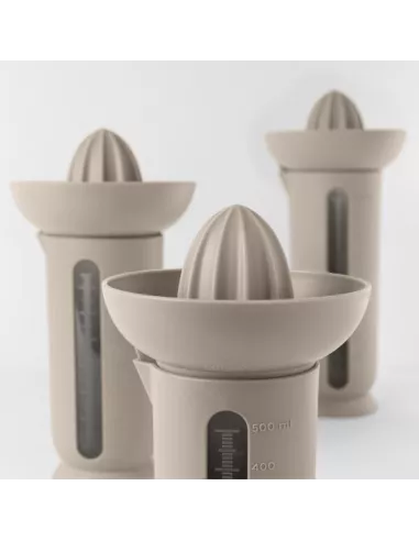 Spremiagrumi Ufo Con Caraffa QB Colore Moka Grey
