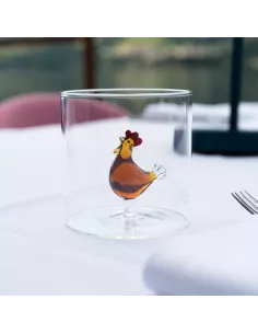 Bicchiere In Vetro Borosilicato Con Soggetto Gallina In Vetro Colorato All'interno 2